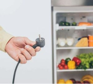 Có Nên Rút Phích Điện Khi Không Dùng? Sự Thật Bạn Nên Biết